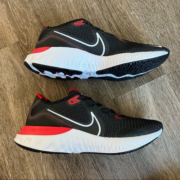 NWOT Nike Renew Running Shoe - Picture 3 of 7